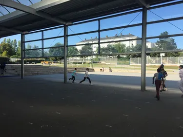 Laval. Au collège Jacques Monod, des élèves viennent sur le temps...